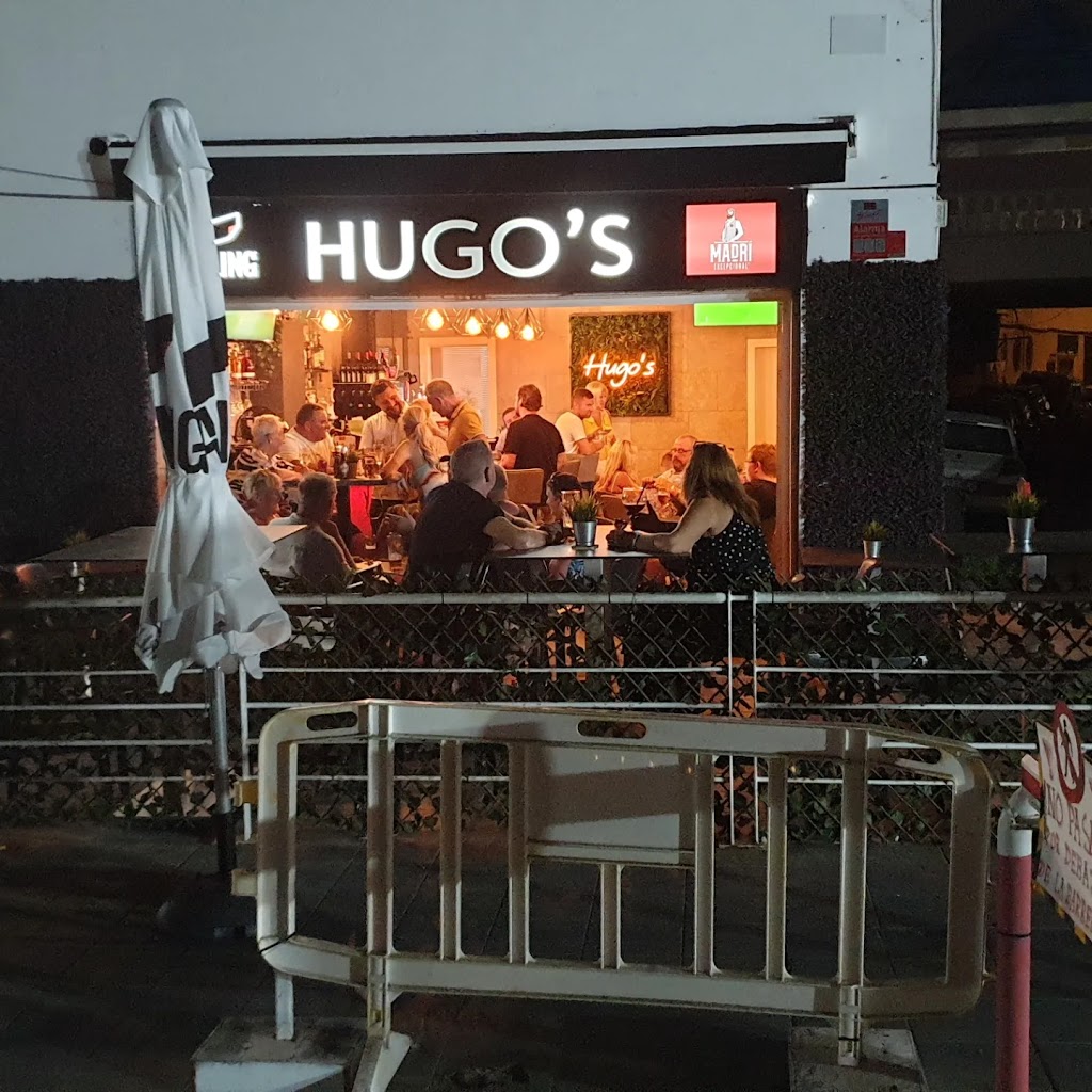 HUGO'S BAR