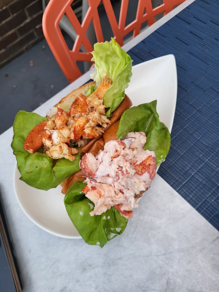 Lobster roll
