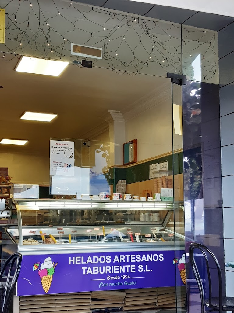 Don Cucurucho - Helados Artesanos Taburiente — Ambiente