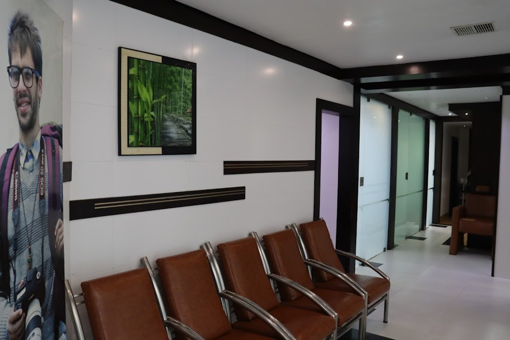Whitemen Family Aesthetic Salon Guruvayur