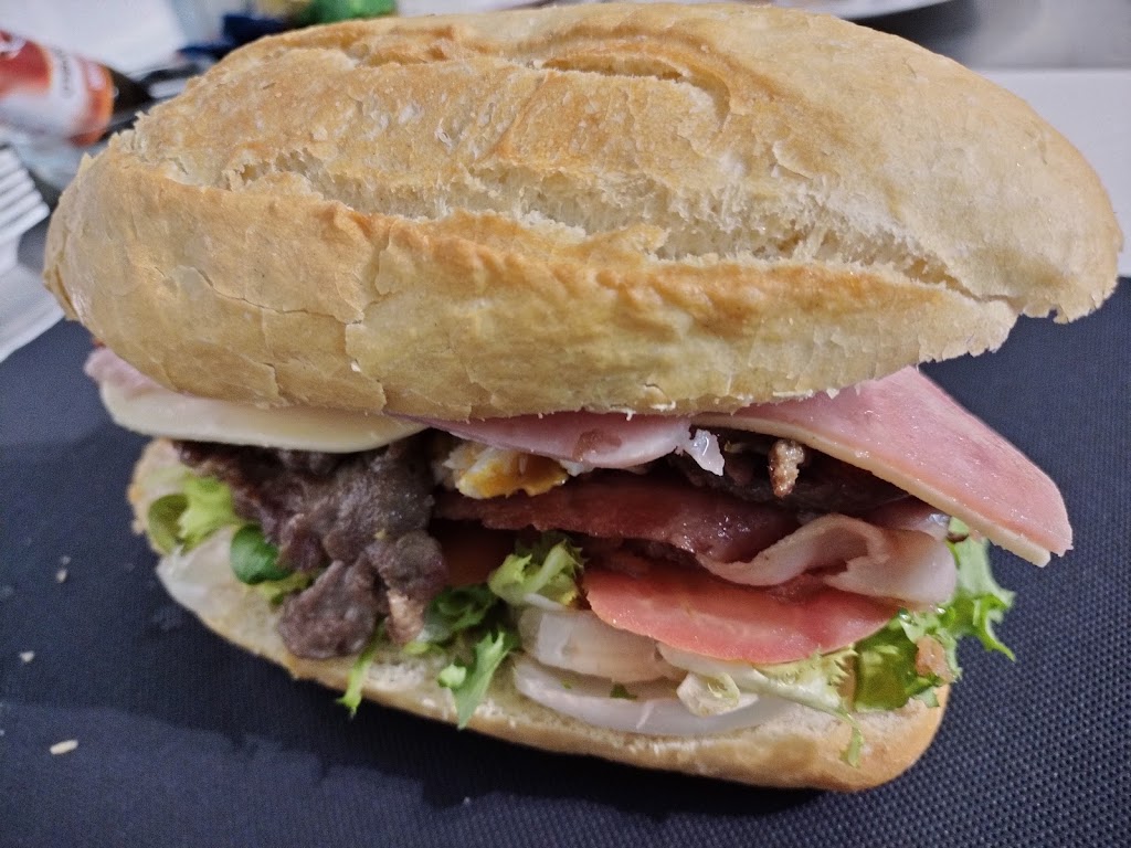 Bar La Mirada — Comida y bebida