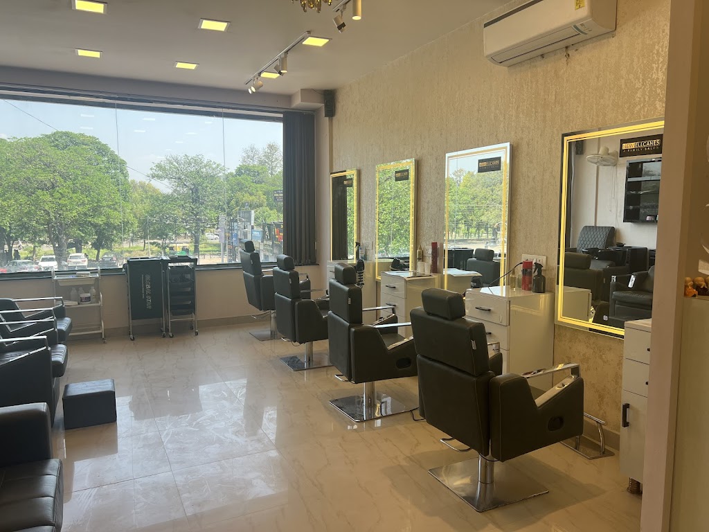 New Ellcanes Luxe The Best Hair Beauty Makeup Nails Salon