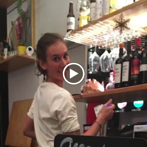 MalKerida Bar — Ambiente