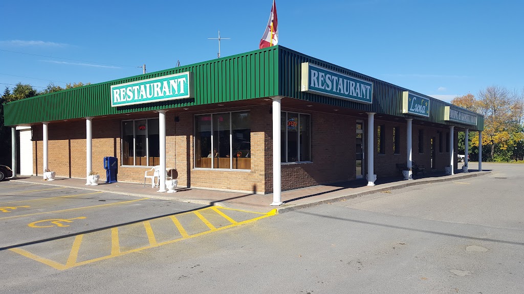 Luna Pizzeria Restaurant in Brockville