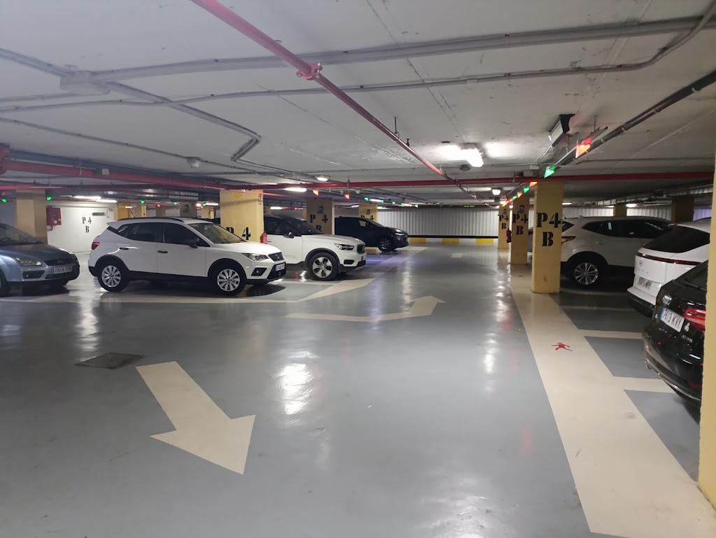 Parking Escuelas Pias