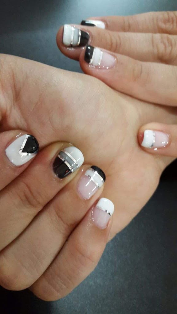 Maria Laura Beck- Unas y Pestanas