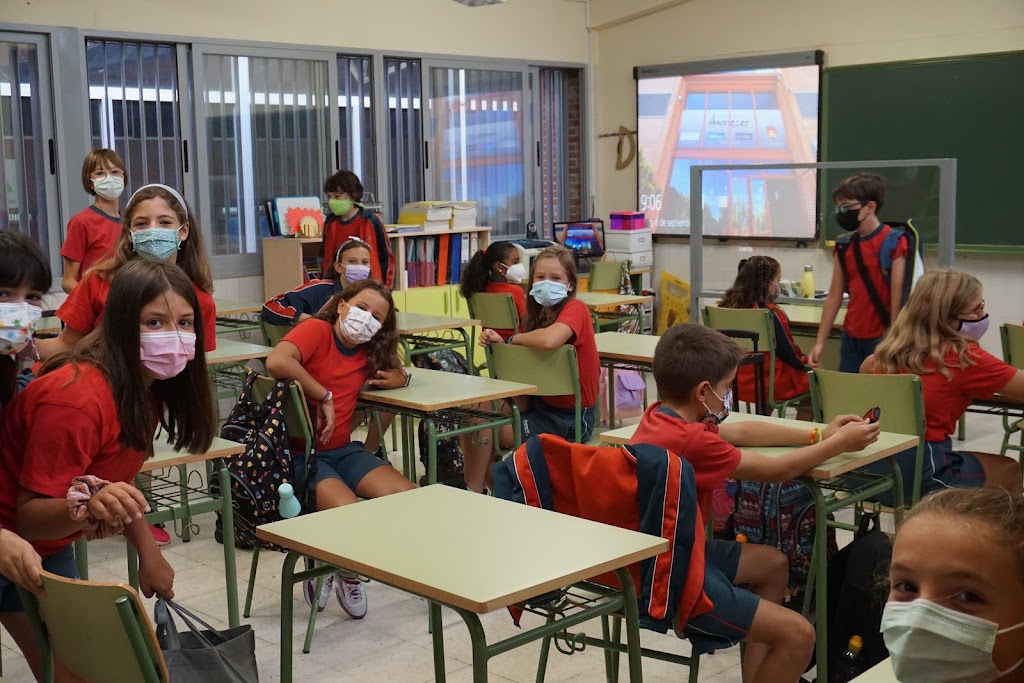 Colegio Amanecer — Estudiante