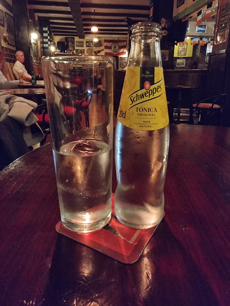 The Molly Malone — Comida y bebida