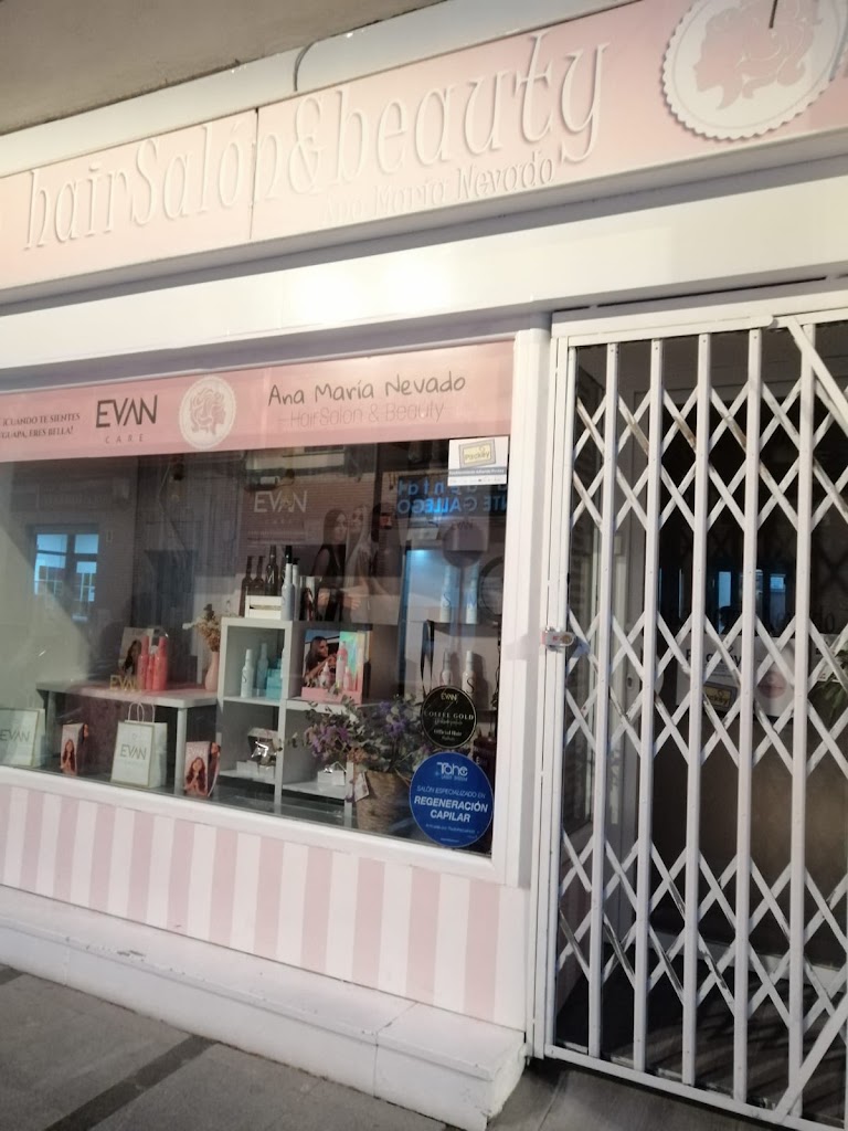 Peluqueria HairSalon & Beauty Linares by Ana Ma Nevado — Exterior