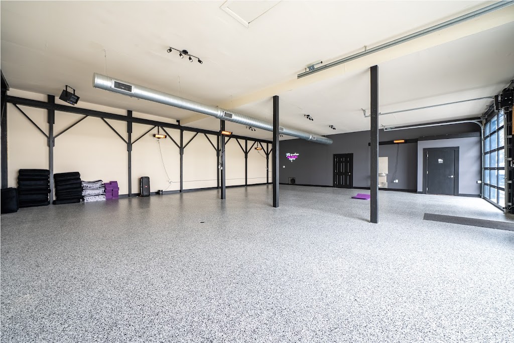  Absolute Yoga Studio