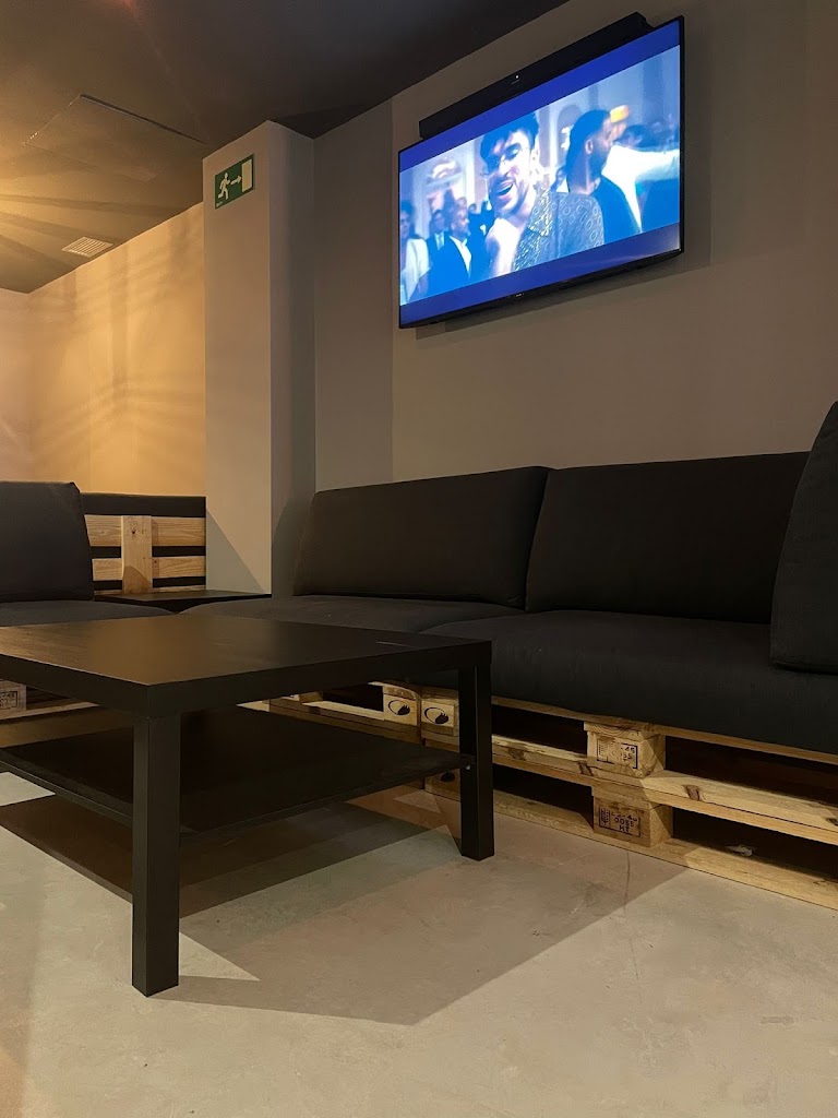 Dakiti shisha lounge — Del propietario
