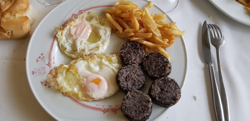 Restaurante la Villa — Comida y bebida