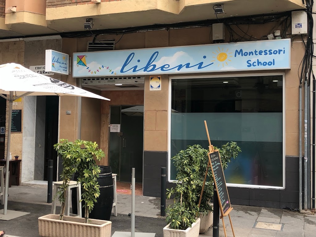 Liberi. Montessori School