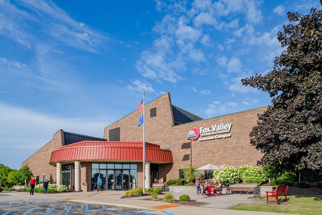 Fox Valley Tech | Oshkosh Riverside Campus