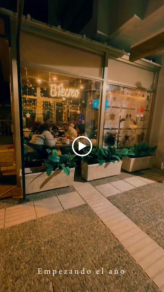 Restaurante El Recreo — Ambiente
