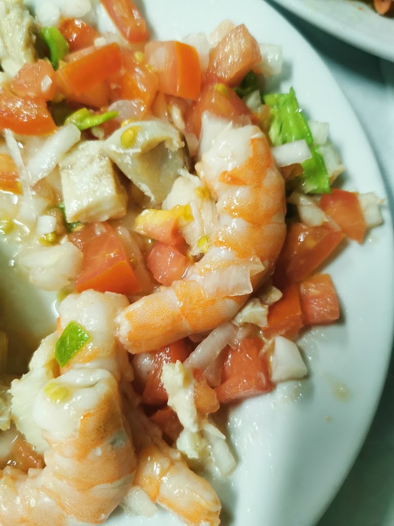 Cerveceria Restaurante La Brisa — Cebiche