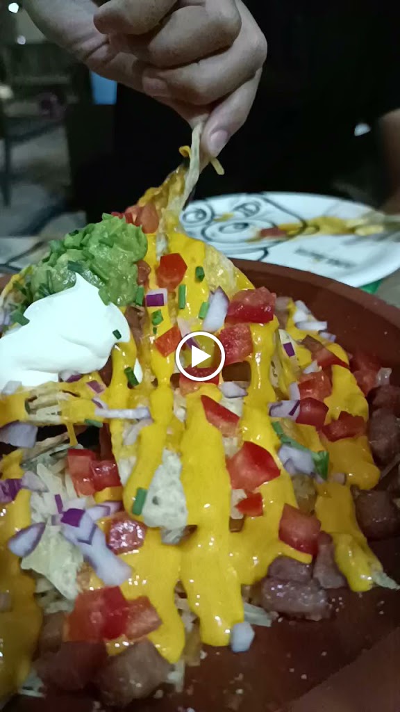 Restaurante Dona PaKita — Videos