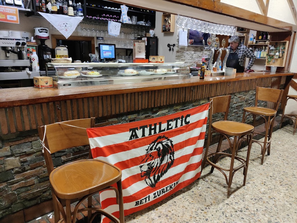 Meson Argalario Lutxana — Ambiente