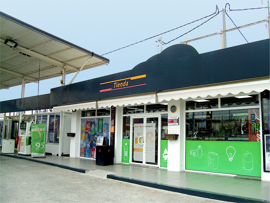 Estacion de Servicio Repsol Las Balsillas — Exterior