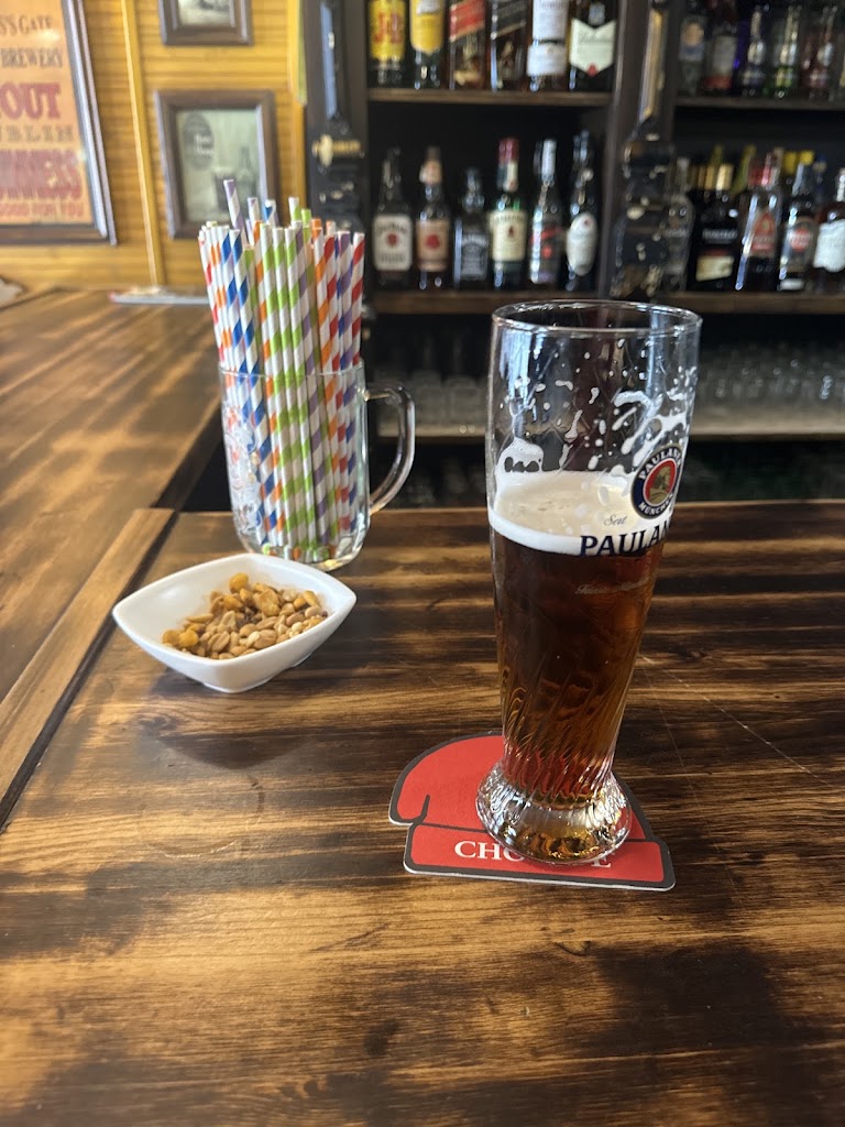MORRIGAN Taverna Irlandesa — Comida y bebida