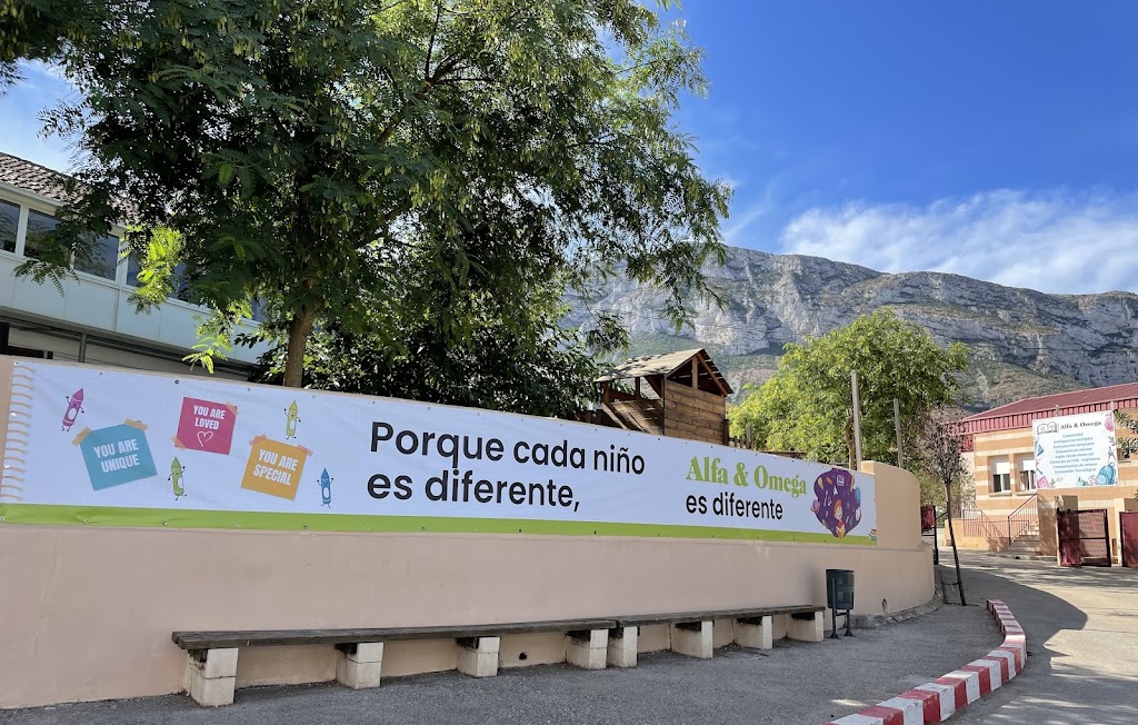 Colegio Alfa & Omega
