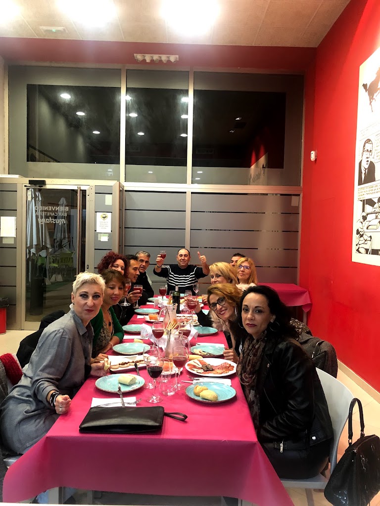 Cafeteria Bar Mustang — Ambiente