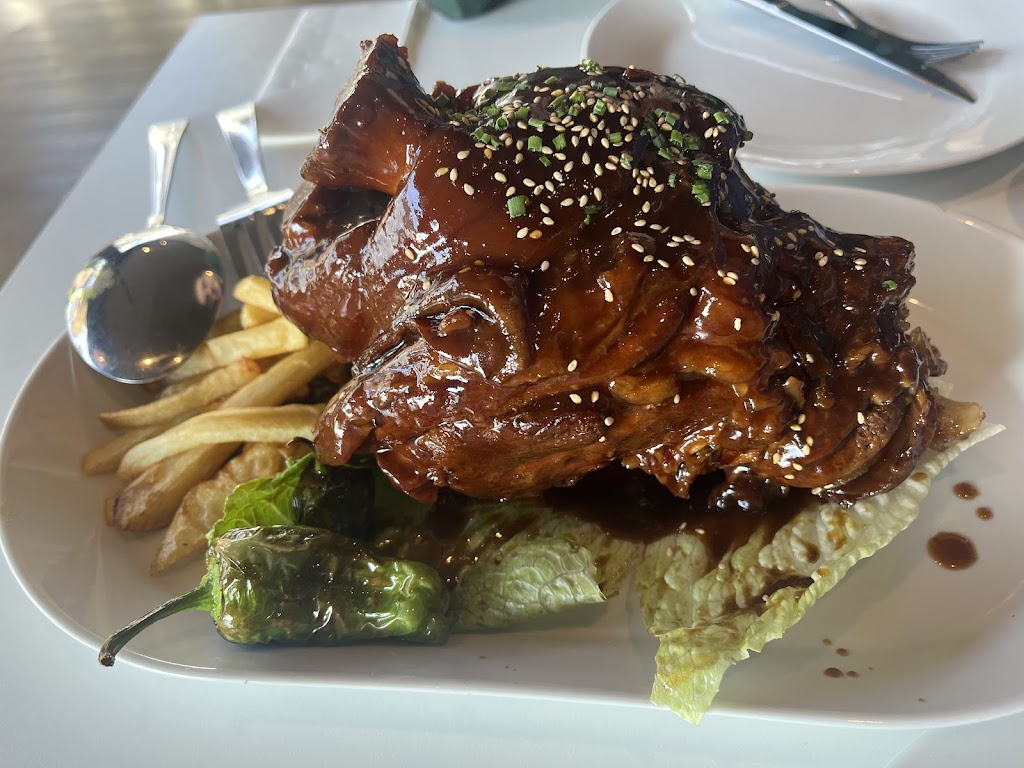 RITMO Del Gunma — Comida y bebida