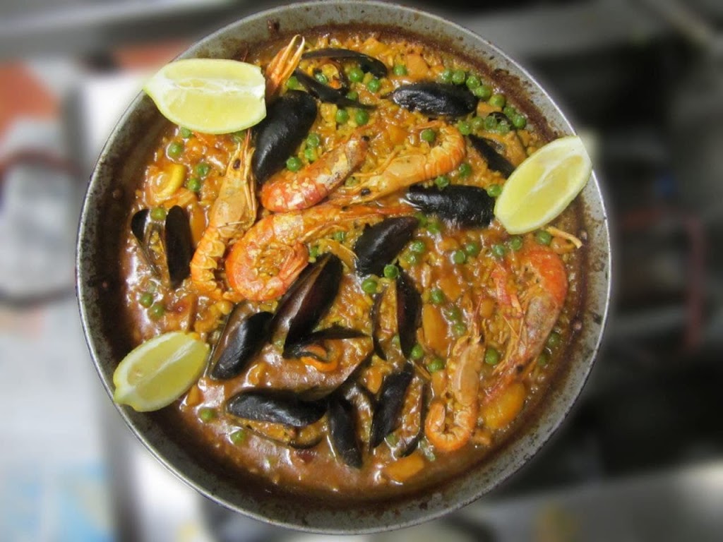 Restaurante Las Brasas Calafell — Comida y bebida