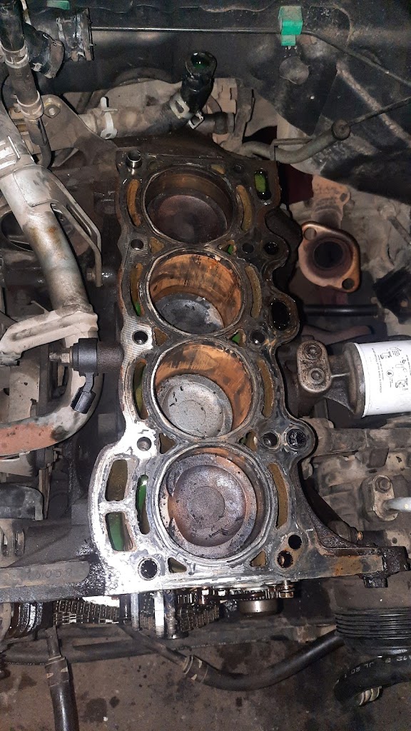 BENGKEL MOBIL MUTIARA