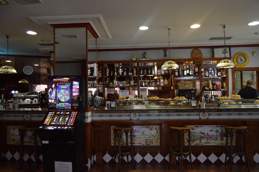 TABERNA CERVANTES — Ambiente