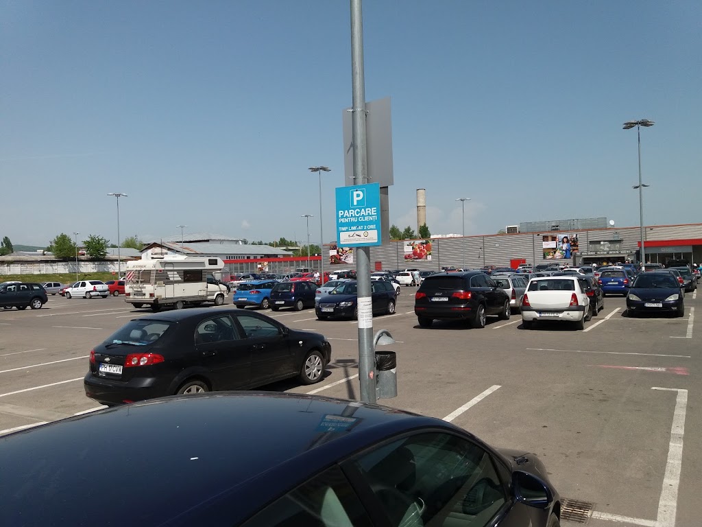 Parcare — Estacionamiento