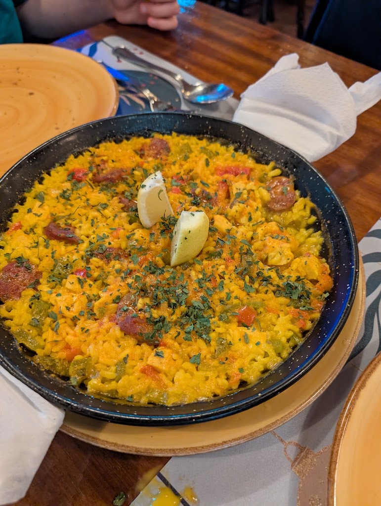 Restaurante La Pardela — Paella