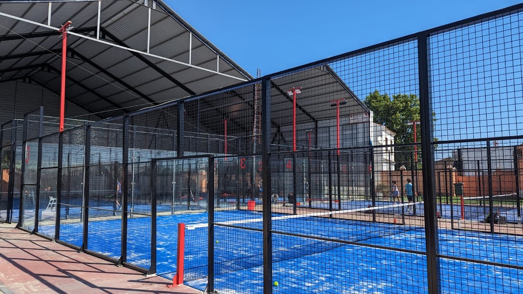 Invictus Padel Academy