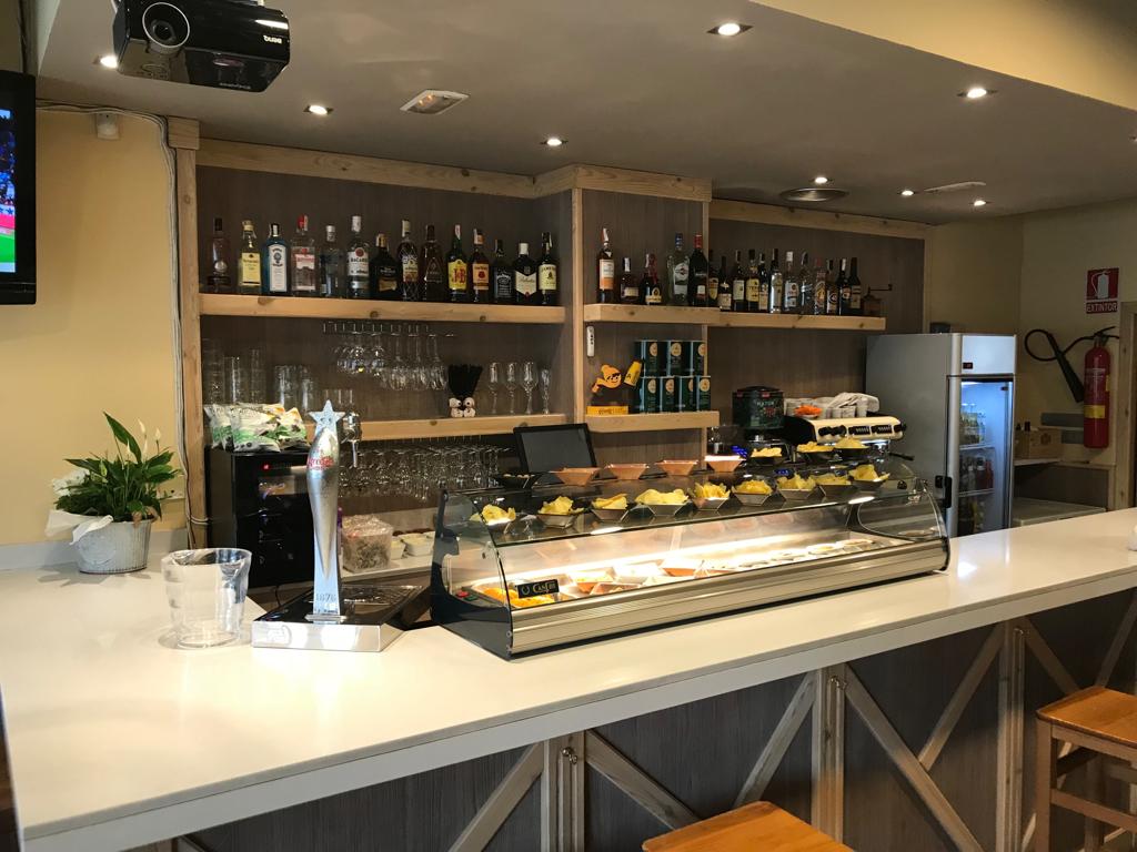 Bar restaurante EL RACONET — Ambiente