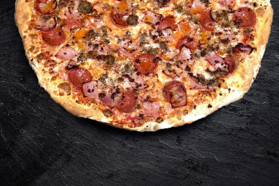Pizzerias Carlos Santa Coloma de Gramanet — Comida y bebida