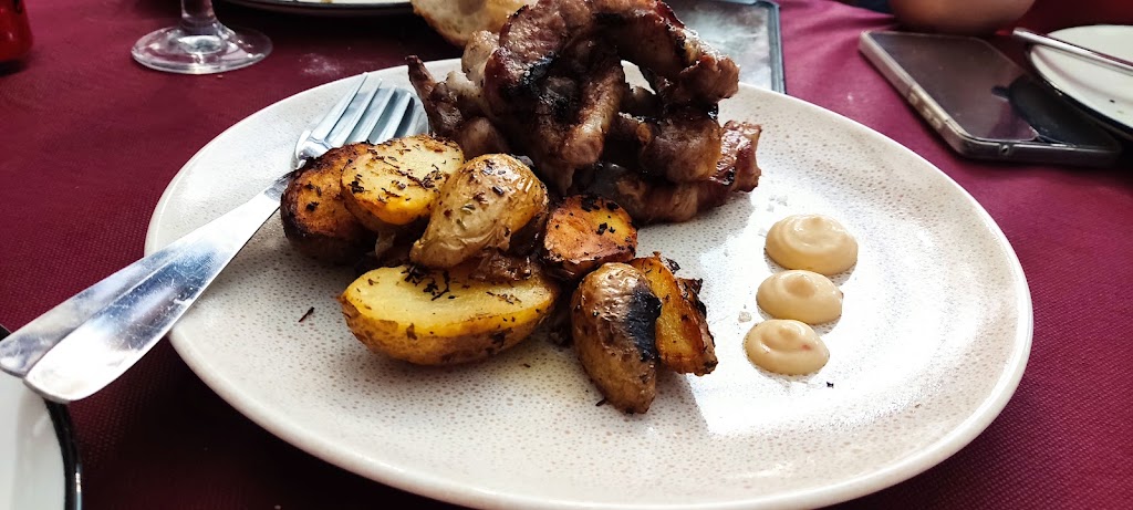 Gastrobar jarana| Comer bien — Comida y bebida