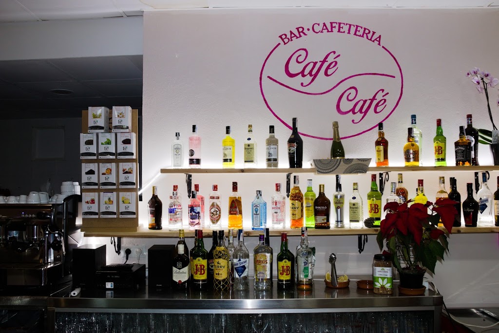 Bar-Cafeteria Cafe/Cafe — Del propietario