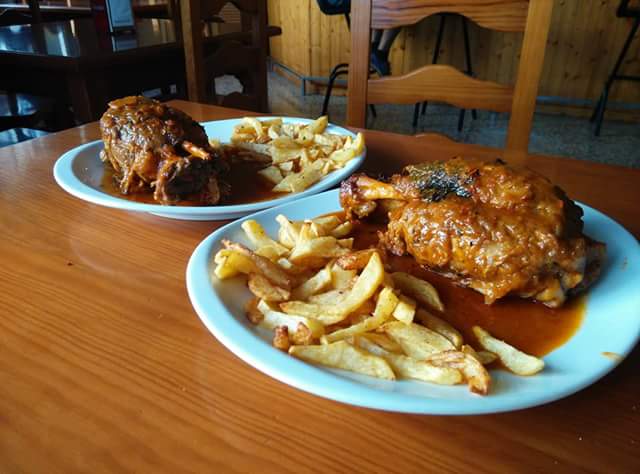 MESON LA NUEVA ERA — Comida y bebida