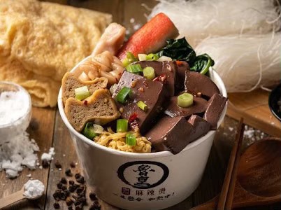 魯皇四川麻辣燙 八卦寮店(滷味宵夜) 的照片