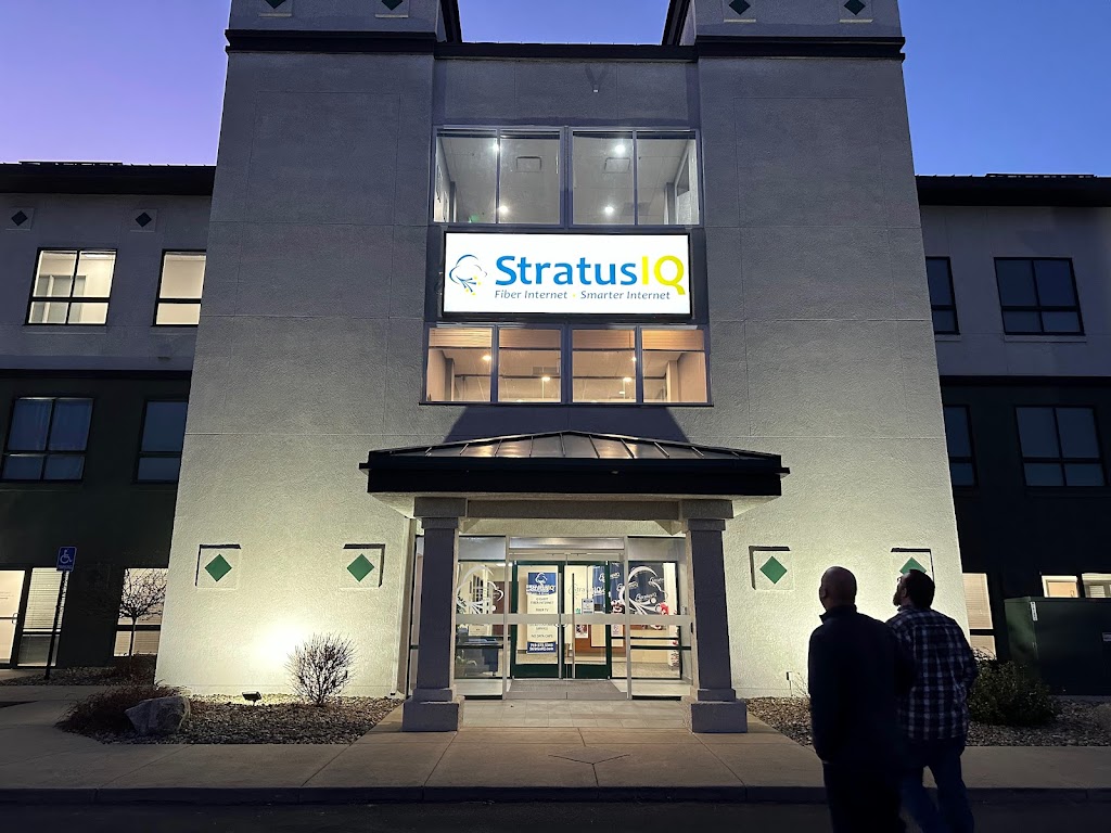 Stratusiq