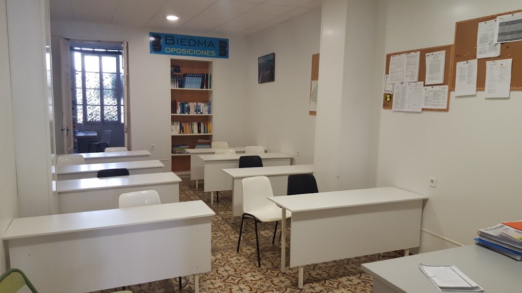 Biedma Oposiciones — Del propietario
