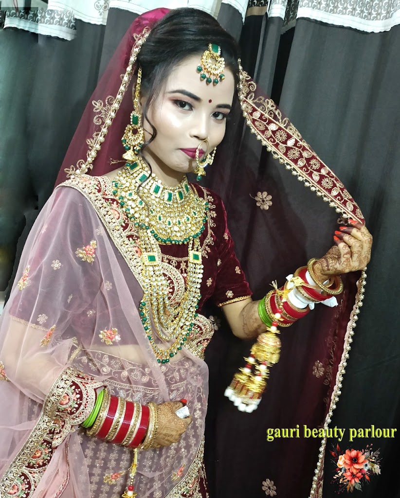 Gauri Beauty Parlour