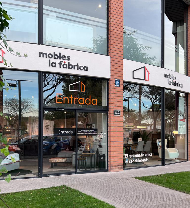 Muebles la fabrica