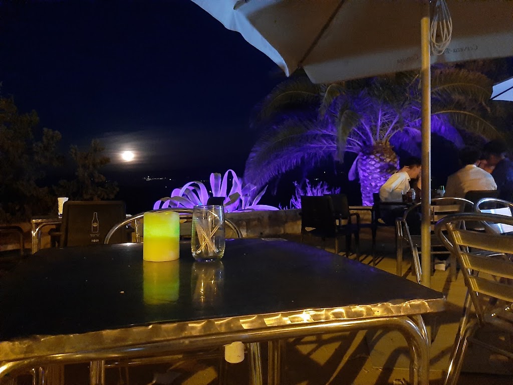 Kiosko-Bar Mar de Olivos