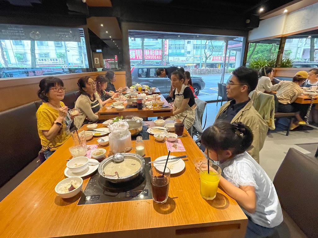 圍樂鮮境精緻涮涮鍋 中興店 的照片