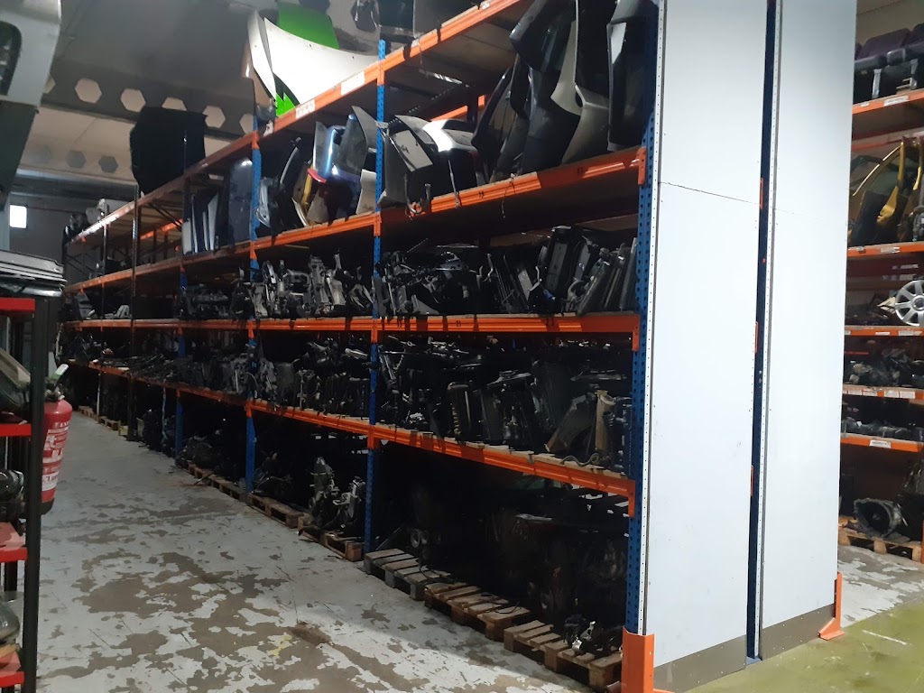 PitLane Valles Boxes — Interior