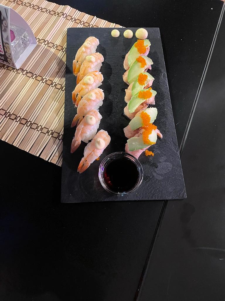 Sushimore — Comida y bebida