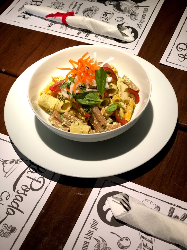 La Posada Cafe — Comida y bebida
