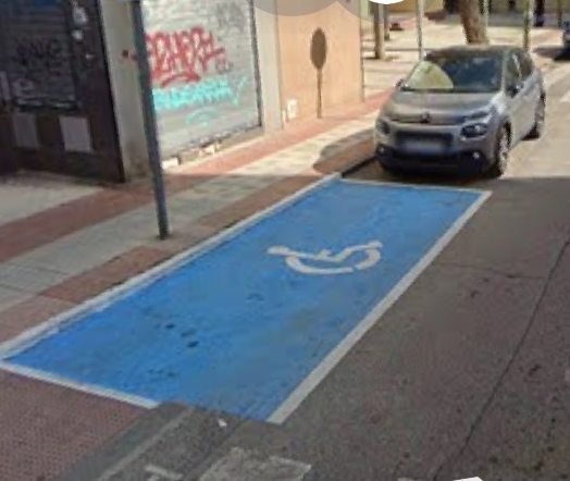 Aparcamiento minus