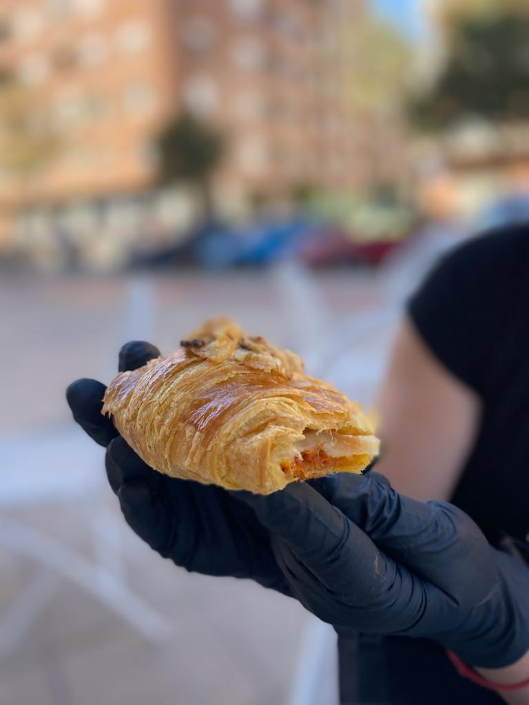 Tartalia Desserts Boutique/Cafeteria Pasteleria — Comida y bebida